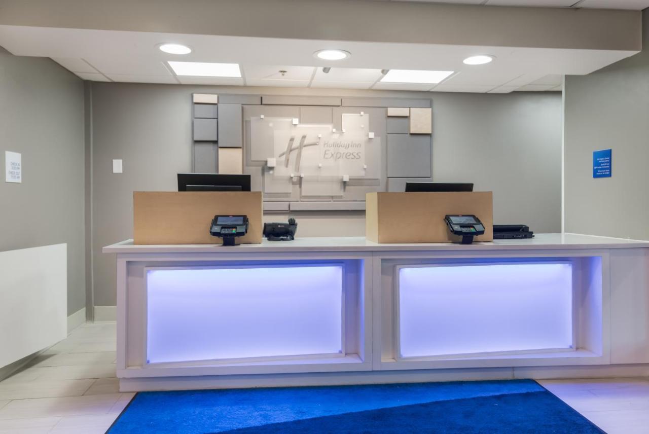 Holiday Inn Express - Plymouth By Ihg Dış mekan fotoğraf