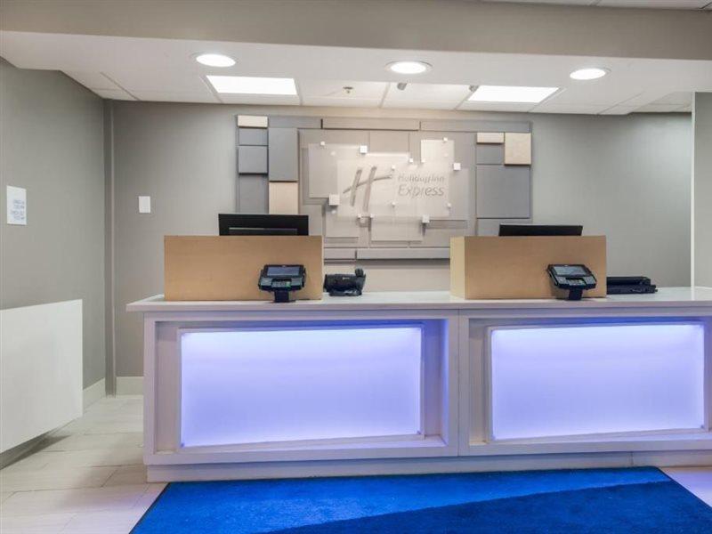 Holiday Inn Express - Plymouth By Ihg Dış mekan fotoğraf
